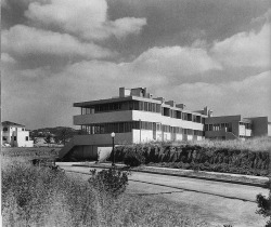 functionmag:  The Landfair Apartments, Los Angeles Richard Neutra, 1937 