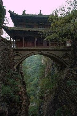 beautymothernature:  Hanging Palace, Cang share moments 