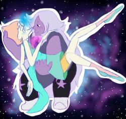 mayxwolf:   A instagram request by a fellow follower wanted some cute pearlmethyst so here they areOne with their gems glowingthe other without their gems glowing 