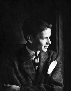 Frank Sinatra, late 1930s