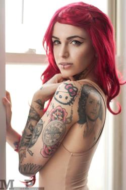 altmodelgirlcrush:  Leighraven Suicide  @madnessphotography 