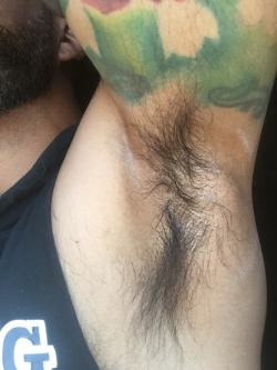 horny4mansmells:  hairymnw:  Follow my blog to see hairy men, hairy women and hairy ftm trans men.  👃🏼👅