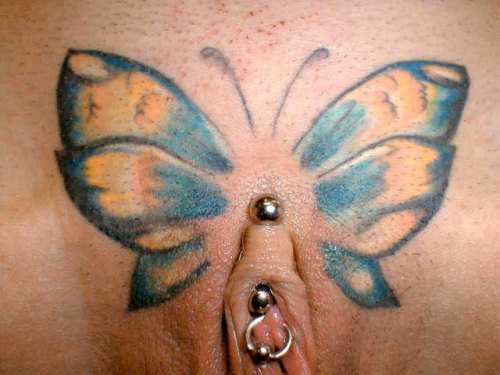 Butterfly clit piercing