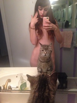 purr-purrr:  sun-dreamer:  My pussy is winking at chu suckas  I see you stripping the credit off my caption for my picture. And I am not amused 