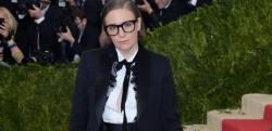 micdotcom:  Lena Dunham said Odell Beckham Jr. ignored her at the Met Gala and Twitter clapped backGirls star Lena Dunham is in hot water after publishing an interview with comedian Amy Schumer in which Dunham made a comment about her time at the Met