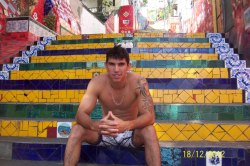 edu-dudu:  garoto de programa Diego Mineiro novinho! (Brazilian gay escort)
