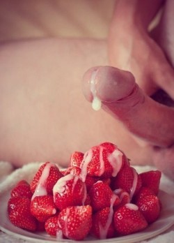 villainouscenobite:  Strawberries and cream anyone? I can assure you the cream is fresh squeezed.