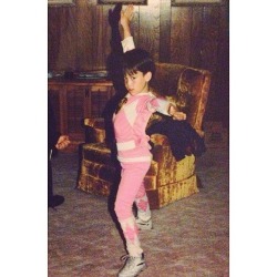 fuckyeah1990s:   Yes, I was the Pink Ranger for Halloween. And yes, I’m a boy. submitted by http://yugglet.tumblr.com/  Thats pretty cool. 