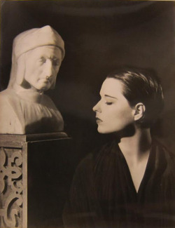 ithankyouarthur:  The poet and the actress: Dante Alighieri and Louise Brooks share a moment… 