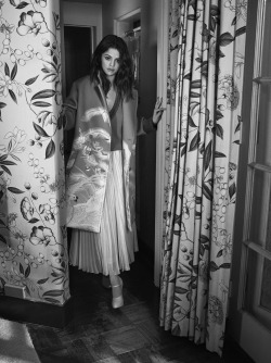 vogue-at-heart:  Selena Gomez for Vogue Australia, September 2016Photographed by Emma Summerton