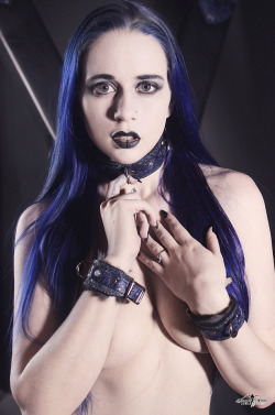 chelseachristian: Check out this full Patreon Exclusive photoset on my Disciple tier at http://www.patreon.com/chelseacristian  Photographer/Editor: @dangerninja​Model/MUA/Stylist: @chelseachristian​ 