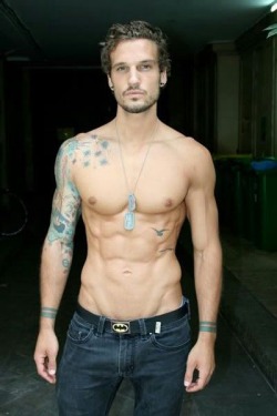 Parker Hurley. Damn he is cut! (And has a batman belt buckle. Hot and nerdy, yes please!)