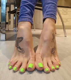 crazysexytoes:  Pretty toes