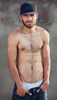 cuddlyuk-gay:    I generally reblog pics of guys with varying degrees of hair, if you want to check out some of the others, go to: http://cuddlyuk-gay.tumblr.com   