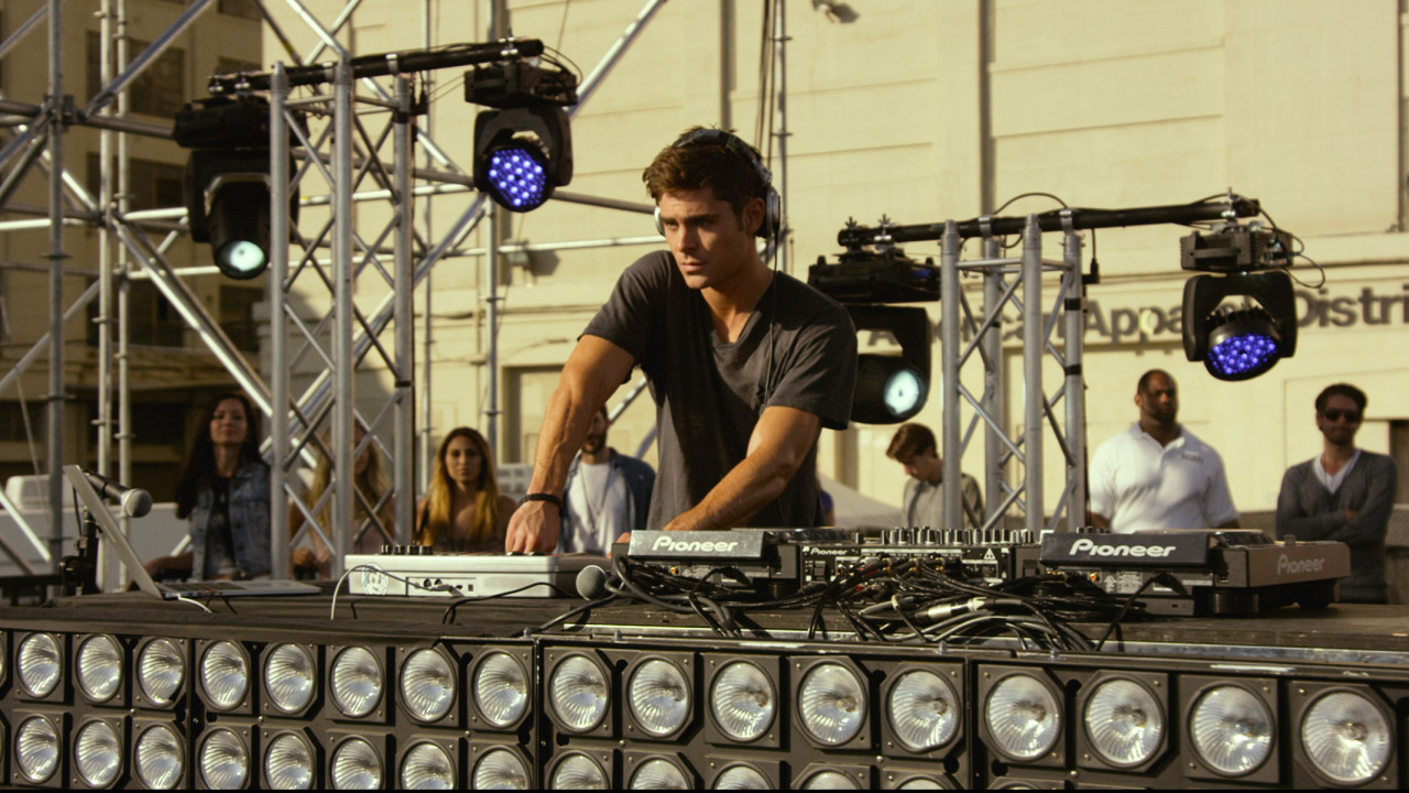 

Play the moments, and pause the memories. ‪#‎MCM‬ ‪#‎WAYF‬

