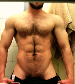 hairyfountain:  I would bury my face in this dude’s ass like there’s no tomorrow.