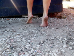 melissassouthernsoles:  standing next to a dumpster waiting for you to use my pussy as one for your cum….
