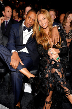 batalashshakesomeass:  angolanbae:  thagoodthings:photograbey:Beyoncé and Jay Z @ the 2015 GRAMMYs  Jay ankles looking smooth as fuck!!!!  ankle goals  FrFr