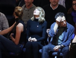wispagold:  youareinloves:  rare pic of god communicating with taylor swift thanking her for making 1989  rare pic of god communicating with ben stiller begging him to stop making bad movies 