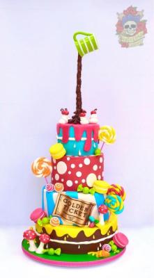 cakedecoratingtopcakes:  Wonka theme wedding cake by Karen Keaney …See the cake: http://cakesdecor.com/cakes/187143-wonka-theme-wedding-cake