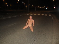 ricardofabbro:Showing Off completely naked at the end of exit Liers (Highway E313)&gt;&gt;&gt; EXHIB &lt;&lt;&lt;