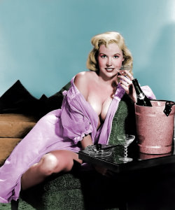 A Deviant Art-er colorized an old B&amp;W photo of one of my favorite pinup models, Betty Brosmer. 