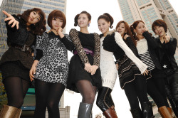 South Korean girl group Rainbow