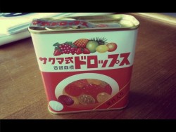 calebdomain:  Fruit drops. Like those from Grave of the Fireflies.  Got them from Daiso! :D 