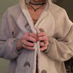 camdamage:ok check out this perfectly looping gif tho.