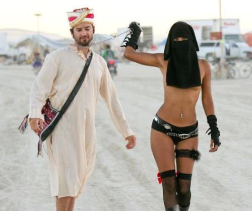 Arab chick dancing nude