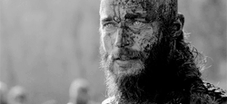thorvalkyrie-deactivated2018010:  I cannot fight you.   Love Is A Battlefield.  I found this scene terribly moving, not only seeing Ragnar’s heart breaking, but feeling it as well.  One of many scenes in Vikings, Season 2 that showcased Travis Fimmel’s