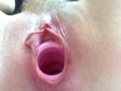 sex-n-kush:  My pussy was feeling hungry so I forced the pink kong inside me without any lube for the first time in a while. I love how open and stuffed my pussy feels and I’m considering some ass play :) 