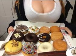 smushedbreasts:  http://www.smushedbreasts.tumblr.com  hope they are cream filled~ &lt; |D&rsquo;&ldquo;also want a doughnut 