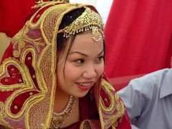 traditionalclothing:  While in Western cultures, it’s customary for the bride to wear white, to represent purity, that is starting to change. Many Western brides are wearing light off-whites like champagne, blush, and cream (and, of course, “something