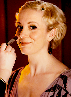evilmindtardis:  Amanda Abbington as Mary Morstan - Sherlock Behind the Scene photos [x]