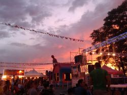 mintykat: the sky at the nightmarket looked really cool a few days ago 