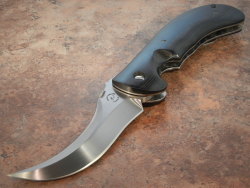 gunrunnerhell:  Reese Weiland Knives - Rhino The shop does make note that the blade is double-edged, so caution is needed then attempting to close/fold it.