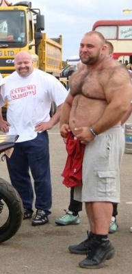 hunghairybear:  Dave Meer  Dave Meer is my favorite strong man, damn.