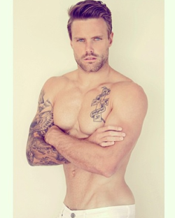 benppollack:  Australian rugby player Nick Youngquest shot by @patsupsiri