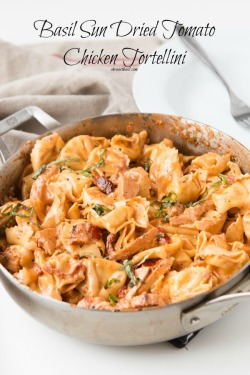 guardians-of-the-food:  Basil Sun Dried Tomato Chicken Tortellini