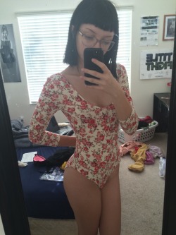 the-fox-says-fuck-you:  lav-ndr:  New bodysuit 😈  Yes.