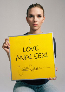 pornwhoresandcelebsluts:  Scarlett Johansson loves it up the ass