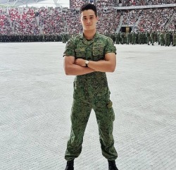 singaporeeboyy:  bugscasper:   |Men in uniforms - Soldiers| (2/3)  Here’s another set of my SMART HANDSOME MEN in UNIFORM!!! Aren’t they all so hot?!! 😍❤❤❤💕💕  Know any handsome boys? Submit them to me! 😘🤗  Set 1: https://goo.gl/ko8ZVD