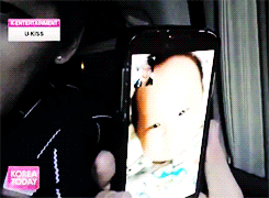 inmyownfiction:  Uncle Soohyun in a videochat with his newphew ;w;♡  
