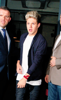 blamestyles:  Niall attending a photocall to launch the David Beckham for H&amp;M Swimwear collection. (5/14) 