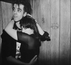 new-national-kid:  Nick Cave and Lydia Lunch photographed by David Arnoff at The Roxy, Los Angeles, March 1983 (x)