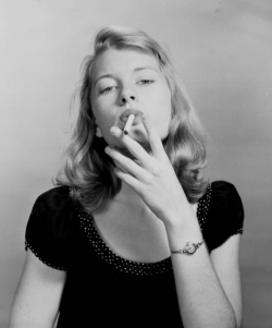 Cigarette Girl, 1947