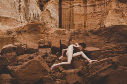wetheurban:  Myles Pedlar Australian photographer Myles Pedlar explores the juxtaposition of the human body, earth tones, and beautiful landscapes in his ongoing photo-series.Â  Keep reading 