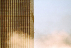 thats-the-way-it-was:  World Trade Center, New York City September 11, 2001 Photo: David Surowiecki