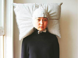 xxziggystardust:  The Pillowig by Joo Youn Paek